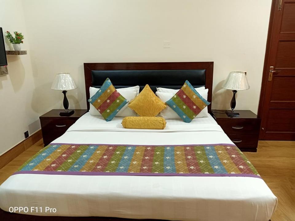 Al Burhan Express Hotel Λαχόρη Εξωτερικό φωτογραφία
