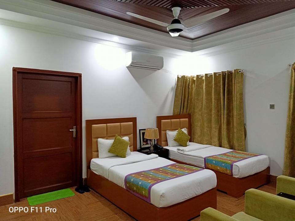 Al Burhan Express Hotel Λαχόρη Εξωτερικό φωτογραφία