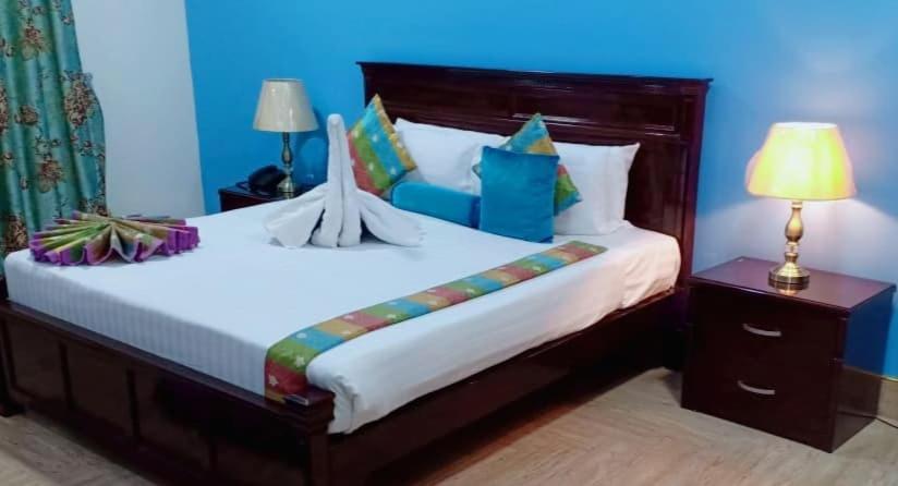 Al Burhan Express Hotel Λαχόρη Εξωτερικό φωτογραφία