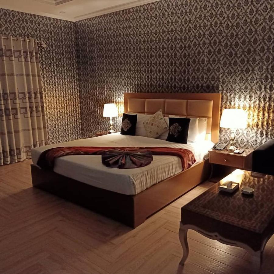 Al Burhan Express Hotel Λαχόρη Εξωτερικό φωτογραφία